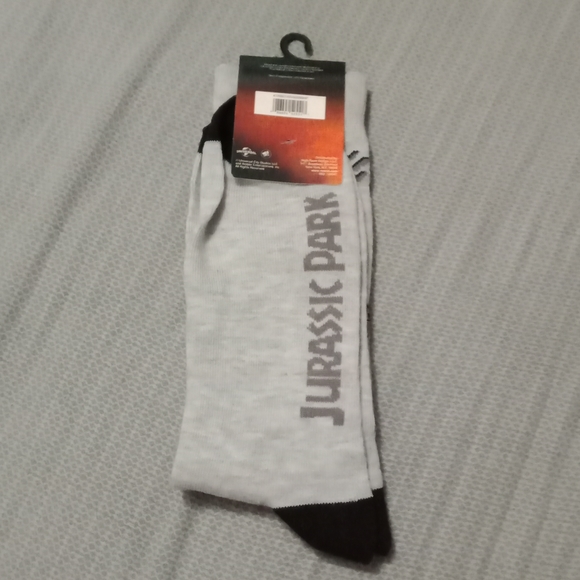 New Jurassic World Crew socks Size 10-13 - Picture 2 of 4